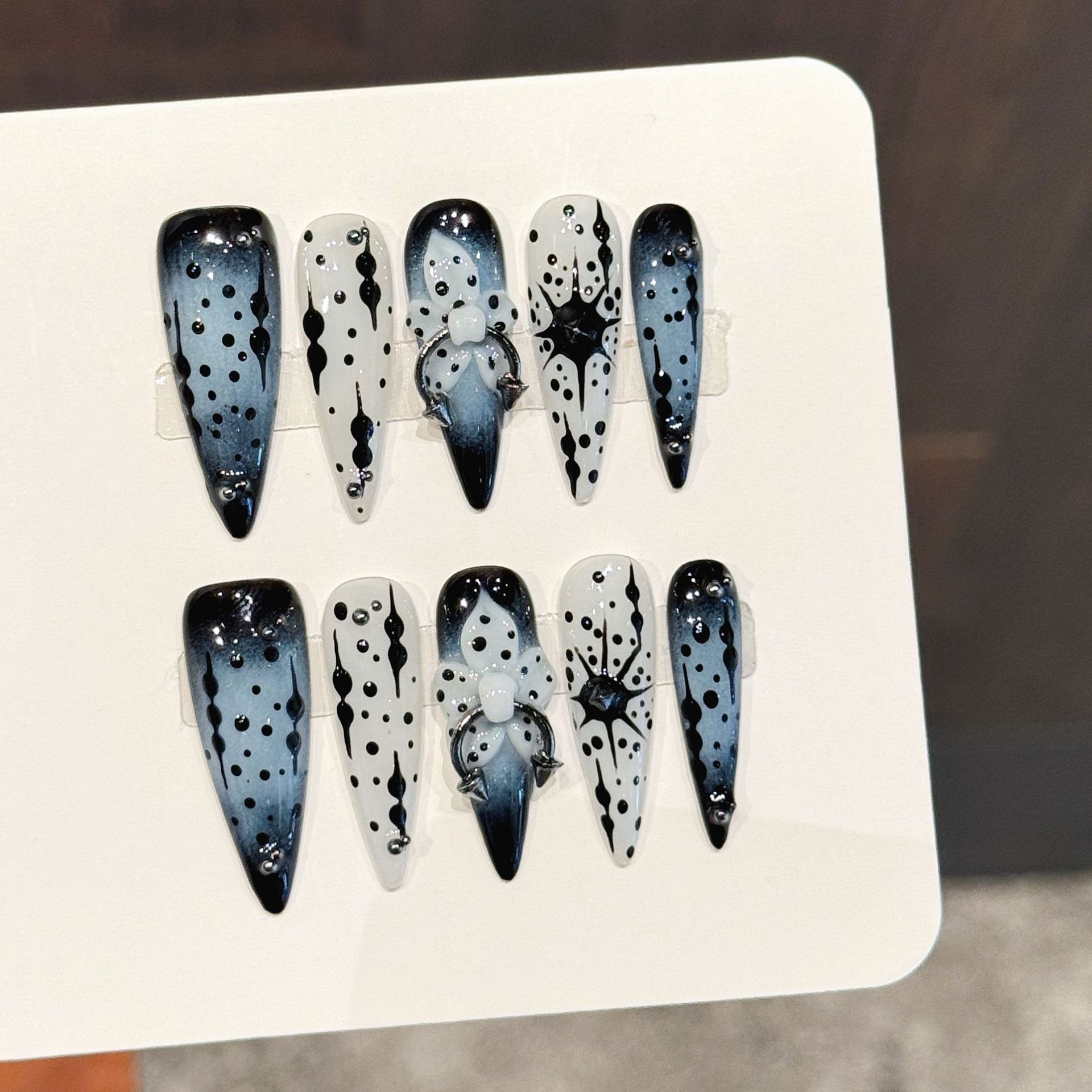 Nail Art Elegant - 10pcs Gradient Ink Blue Handmade False